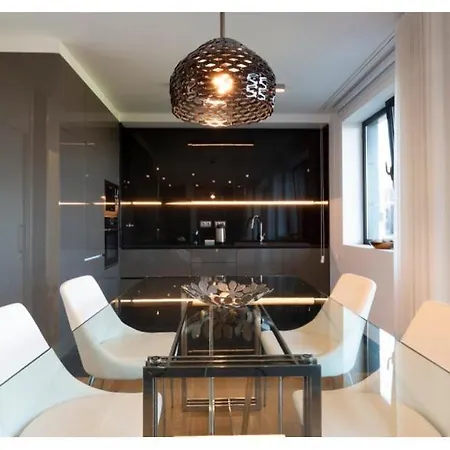 Sun Spot Apartment *